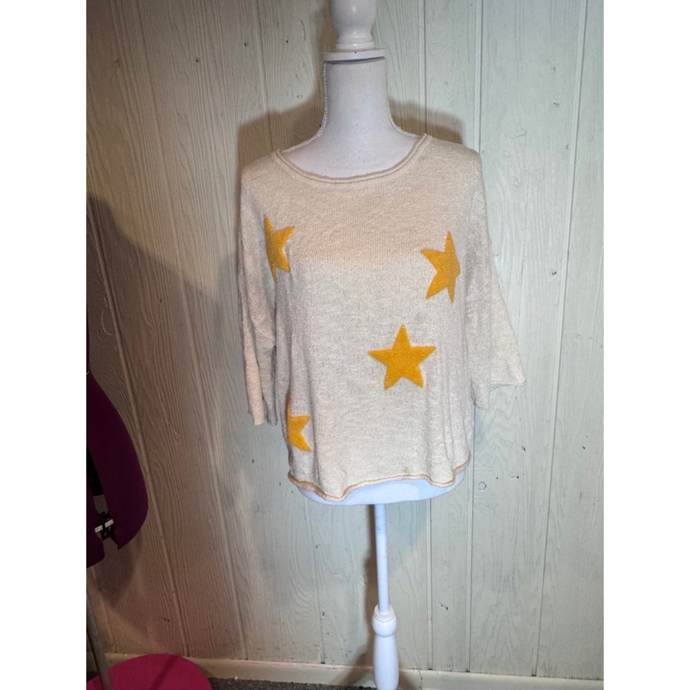 Promesa Yellow Star Cream Sweater, Size M